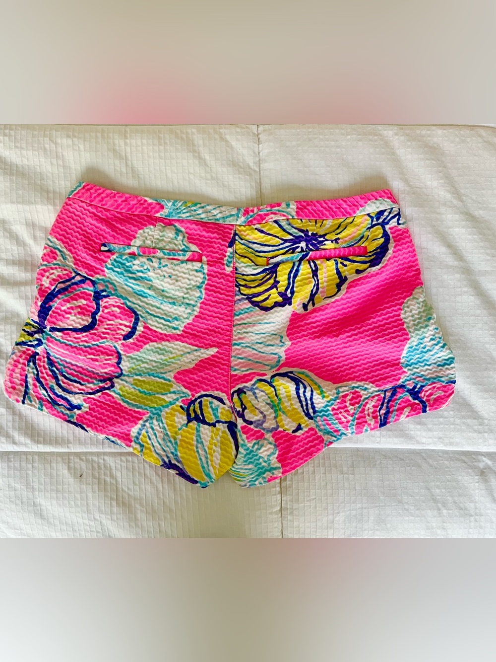 Lilly Pulitzer “Adie” Hot Pink Floral High-Waist Resort Shorts, 6 - Picture 2 of 3